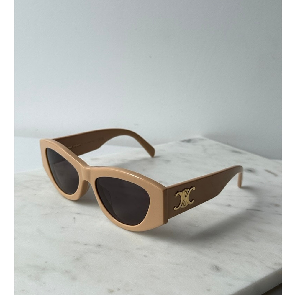 NEW Celine CL40308U Triomphe Cat Eye Nude Sunglasses - Picture 2 of 7